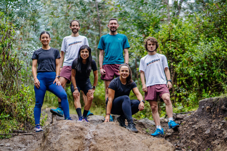 FOTO-TEAM-SAUCONY.jpg